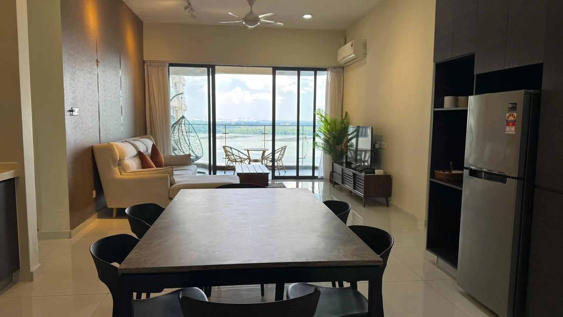 Country Garden Balinese Homestay @Danga Bay Johor Bahru 0*,  Malaysia