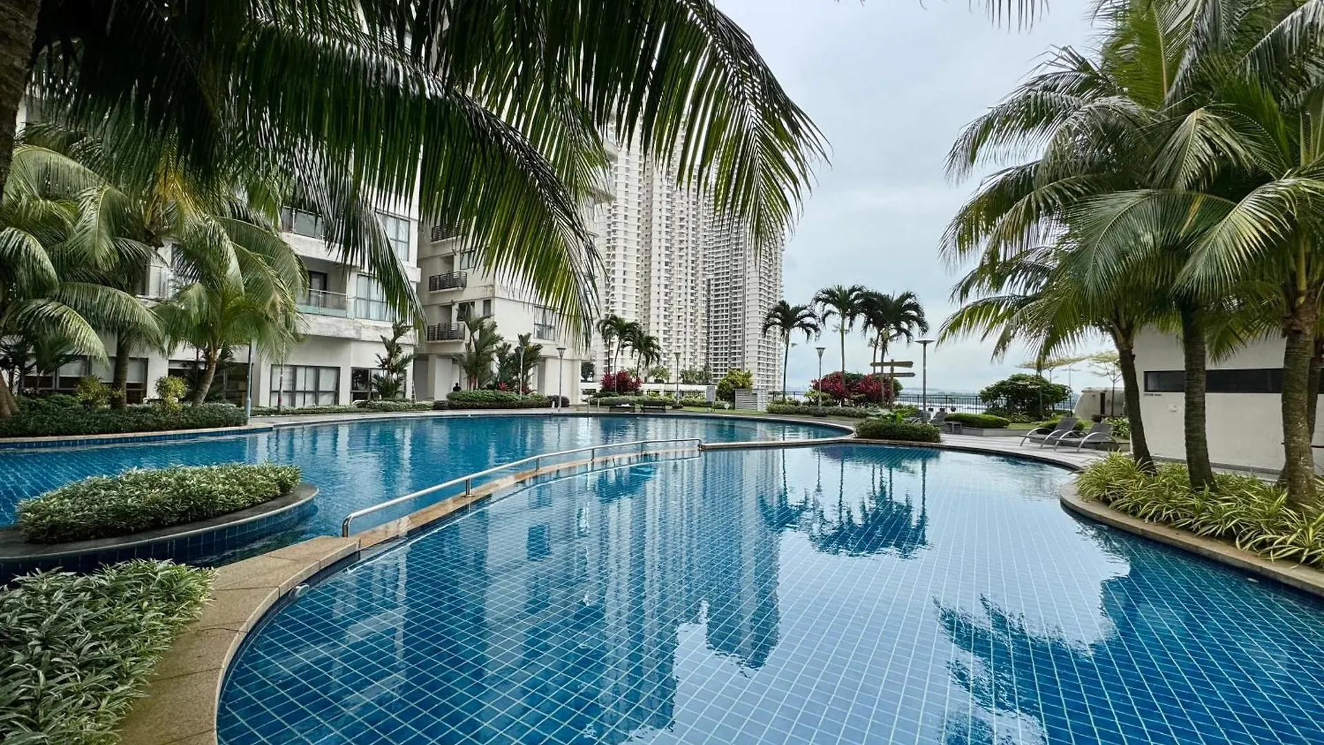 Country Garden Balinese Homestay @Danga Bay Johor Bahru 0*,  Malaysia