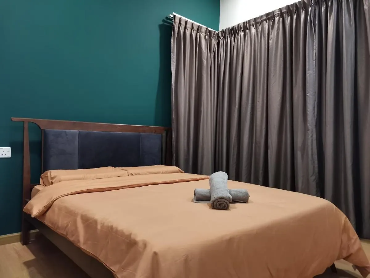Country Garden Balinese Homestay @Danga Bay جوهر بهرو شقة